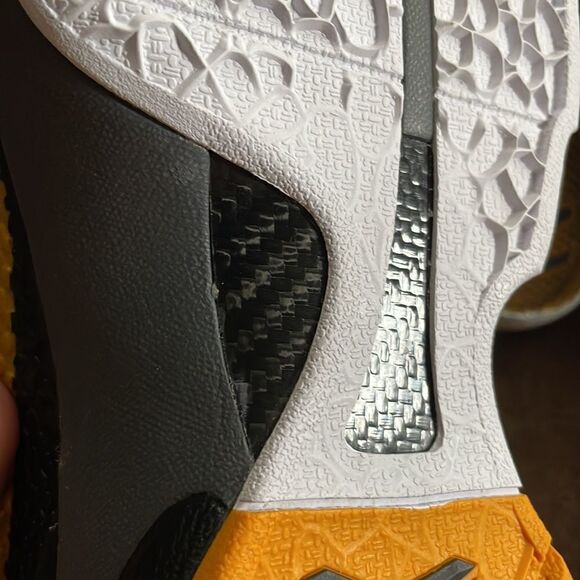 New In Box Nike Kobe VI 6 black del sol dark grey white mens 9 US 429659-002 - Picture 14 of 16